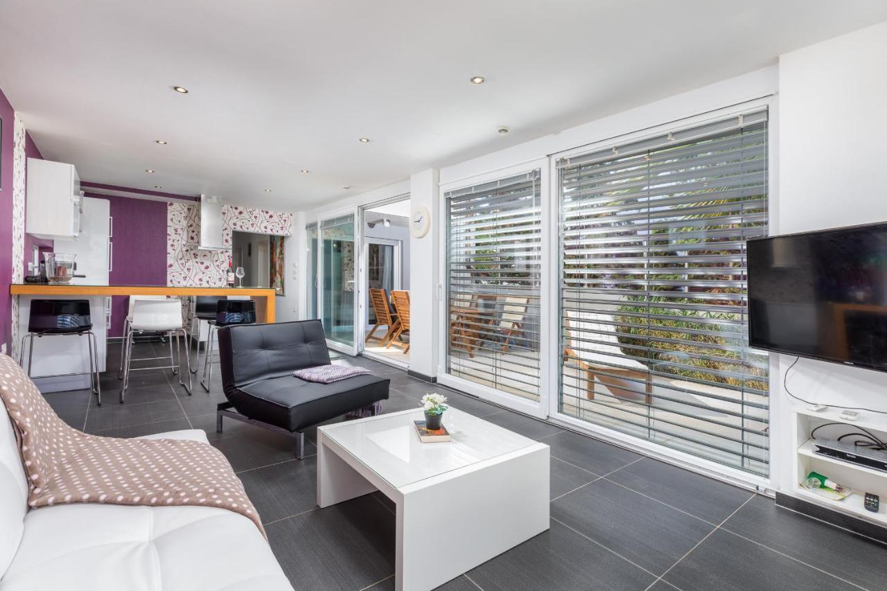 Aurora Apartament